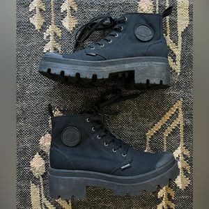 Palladium Pallabase Twill Boots | Black | Platform Sneaker Boot - Size 8